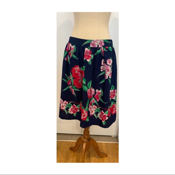 Peter Morrissey floral skirt BNWT size 10 pockets - Picture 2 of 10